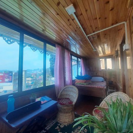 Neora Backpackers Hostel Дарджилінг Екстер'єр фото